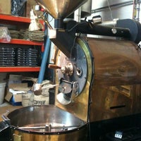 Photo prise au Switch Espresso Roastery par Brett C. le1/21/2012