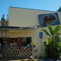Photo prise au Roberto&#39;s Mexican Food par Matt G. le8/26/2012