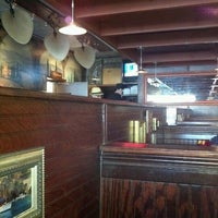 1/24/2012 tarihinde Kristin F.ziyaretçi tarafından Elizabeth&amp;#39;s Pizza Italian Restaurant Pizza and Subs'de çekilen fotoğraf