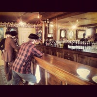 Foto diambil di Olivia’s Alaskan Bistro &amp;amp; Historic Skagway Inn oleh Kyle G. pada 7/21/2012