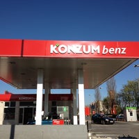 Photo taken at Konzum Benz by Željko B. on 3/26/2012