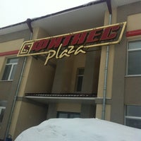Photo taken at Фитнес Плаза by Sergei B. on 3/12/2012