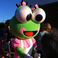 Photo taken at sweetFrog Sterling by Jessica F. on 6/4/2012