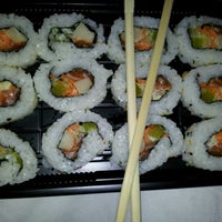 Photo taken at Wok&#39;N Roll™ Noodle Bar Sushi Bar by Ligia 💙 on 4/9/2012
