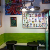 3/31/2012 tarihinde Joe M.ziyaretçi tarafından SpaHa Cafe'de çekilen fotoğraf