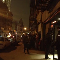 รูปภาพถ่ายที่ Gallery Bar โดย Lindsay เมื่อ 2/11/2012