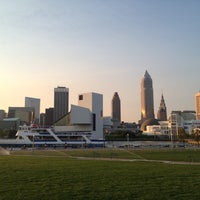 pier east street cleveland ninth