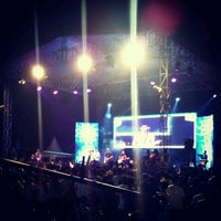 Review Gedung W UK Petra