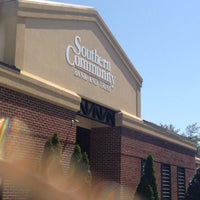 รูปภาพถ่ายที่ Southern Community Bank and Trust Operations Center โดย Beth W. เมื่อ 4/9/2012