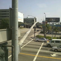 Photo taken at Landmark Los Angeles by Carlos V. on 2/26/2012