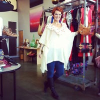 6/2/2012 tarihinde Brandy Michele A.ziyaretçi tarafından Factory Girl'de çekilen fotoğraf