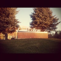 Foto tirada no(a) Clark College por Justen M. em 2/3/2012