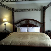 Foto tirada no(a) Comfort Suites por GoldWing em 5/2/2012