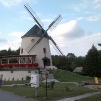 Foto tirada no(a) Leutewitzer Windmühle por Dalie em 8/8/2012