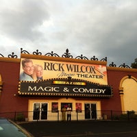 Снимок сделан в Rick Wilcox Magic Theater пользователем Laine B. 8/13/2011