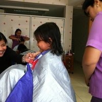 Photo taken at Kinderen Kids &amp;amp; Family Hair Salon by Adit P. on 7/22/2012