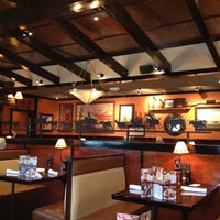 Photo taken at LongHorn Steakhouse by Gary M. on 7/29/2012