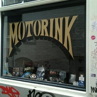 Das Foto wurde bei Motorink Finest Tattooing von Jana S. am 8/6/2012 aufgenommen