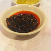 Photo taken at East Ocean Teochew Restaurant 東海潮洲酒家 by Yeung X. on 9/17/2011