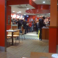 11/4/2011 tarihinde Stephen H.ziyaretçi tarafından KFC'de çekilen fotoğraf