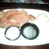 Photo taken at LongHorn Steakhouse by Taylor C. on 7/22/2012