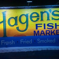 Снимок сделан в Hagen&#39;s Fish Market пользователем Tony A. 1/23/2012