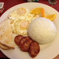 Photo taken at Island Style Cafe by Ben G. on 2/11/2012