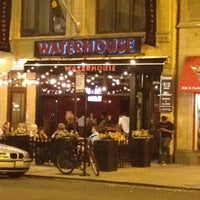 7/13/2012 tarihinde Steveziyaretçi tarafından Waterhouse Tavern and Grill'de çekilen fotoğraf