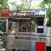 Photo taken at Rouge Tomate Cart by Leslie T. on 8/8/2011