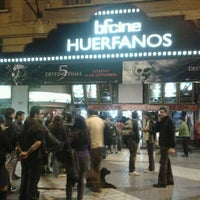 Foto tomada en Cine Huérfanos  por Francisca W. el 9/12/2011