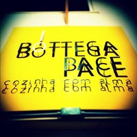 รูปภาพถ่ายที่ Bottega Pace โดย destemperados เมื่อ 11/25/2011