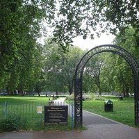 Photo taken at Ducketts Common by Harringay Online on 8/22/2011