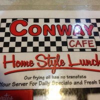 Foto tirada no(a) Conway Cafe por David F. em 6/8/2012