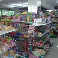 Photo taken at ร้านณรงกรณ์ มินิมาร์ท by Incognito T. on 12/9/2011