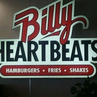 Снимок сделан в Billy Heartbeats пользователем Brian H. 4/9/2012