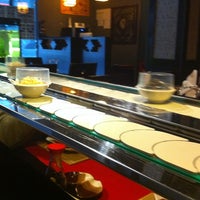 Photo taken at Restaurante Japonés Samurai 7 Palmas by Xiomara M. on 4/24/2011