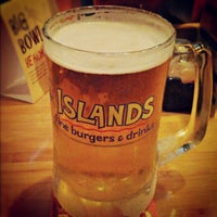 Foto tirada no(a) Islands Restaurant por ᴡ P. em 8/26/2012