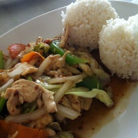 10/29/2011 tarihinde Brittany W.ziyaretçi tarafından Namfon Thai Cuisine'de çekilen fotoğraf