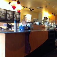 Photo taken at Starbucks by Ohad B. on 5/11/2011