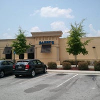 Photo taken at Zaxby&amp;#39;s Chicken Fingers &amp;amp; Buffalo Wings by Chip M. on 7/2/2011