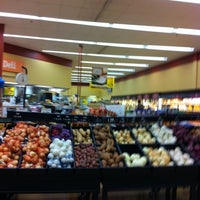 Giant Eagle Supermarket - Supermarket