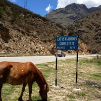 Photo taken at Uma paro by Dress for the Date on 6/29/2012