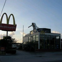 Photo taken at McDonald&amp;#39;s by Art R. on 12/7/2011