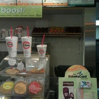 Photo taken at Robeks Fresh Juices &amp;amp; Smoothies by Jack C. on 10/18/2011
