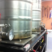 1/13/2012 tarihinde Dan O.ziyaretçi tarafından DUO Brewing'de çekilen fotoğraf