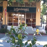 Photo taken at Le Boulanger by Tran D. on 6/18/2011