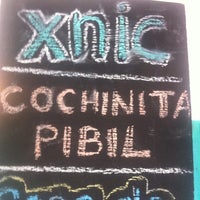 4/11/2012 tarihinde Debora V.ziyaretçi tarafından Xnic Cochinita'de çekilen fotoğraf