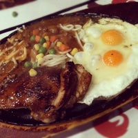 Снимок сделан в Hotplate Steak House (赤堂鐵板牛排) пользователем Markislav P. 8/4/2012