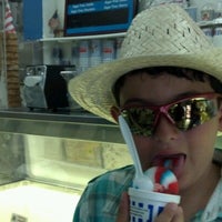 Photo taken at Uncle Louie G&amp;#39;s Italian Ices &amp;amp; Ice Cream by jose b. on 7/15/2012