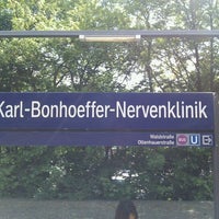 Photo taken at S Karl-Bonhoeffer-Nervenklinik by Jörg J. on 5/18/2012
